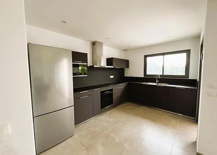 Nasya, 8 Pers, Piscine Chauffée, 5 Mn Voiture * Gialla