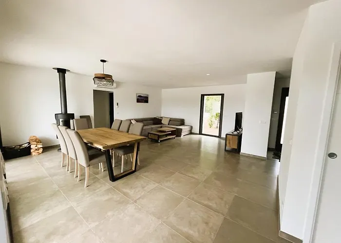 Nasya, 8 Pers, Piscine Chauffée, 5 Mn Voiture Villa